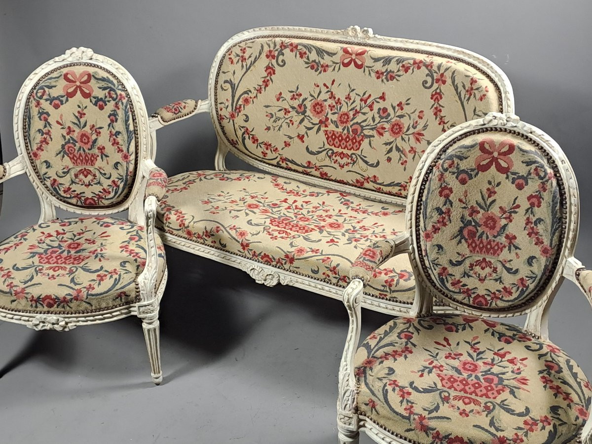Louis XVI Living Room In Gray Lacquered Wood And Tapestry-photo-2