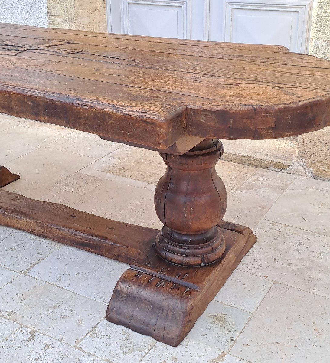 Table de château / monastère en chêne massif - gravée de la croix occitane-photo-6