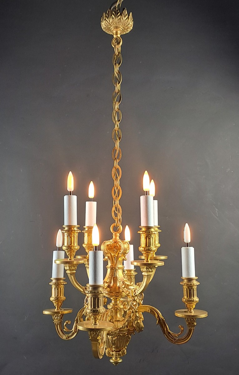 Louis XVI Style 8-light Chandelier In Gilt Bronze
