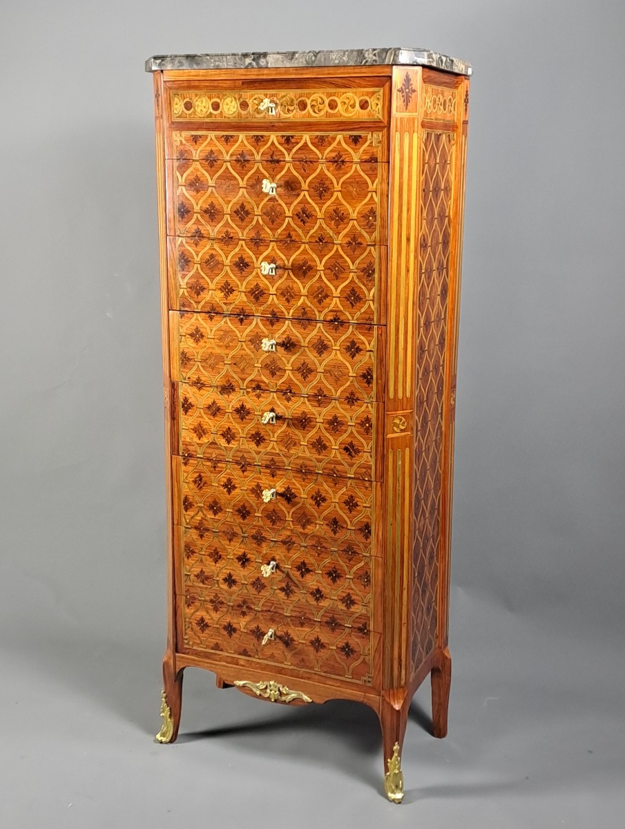 Grand semainier / chiffonnier Transition en marquèterie de treillis et quartefeuille