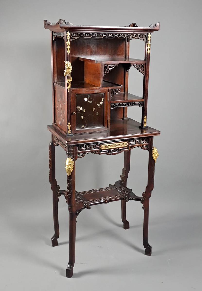 Gabriel Viardot (attribuée à) - Vitrine orientaliste