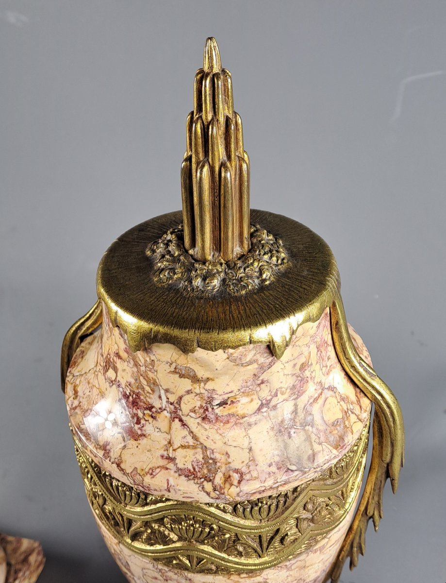 Paire de Cassolettes Art Déco en marbre et bronze doré-photo-3