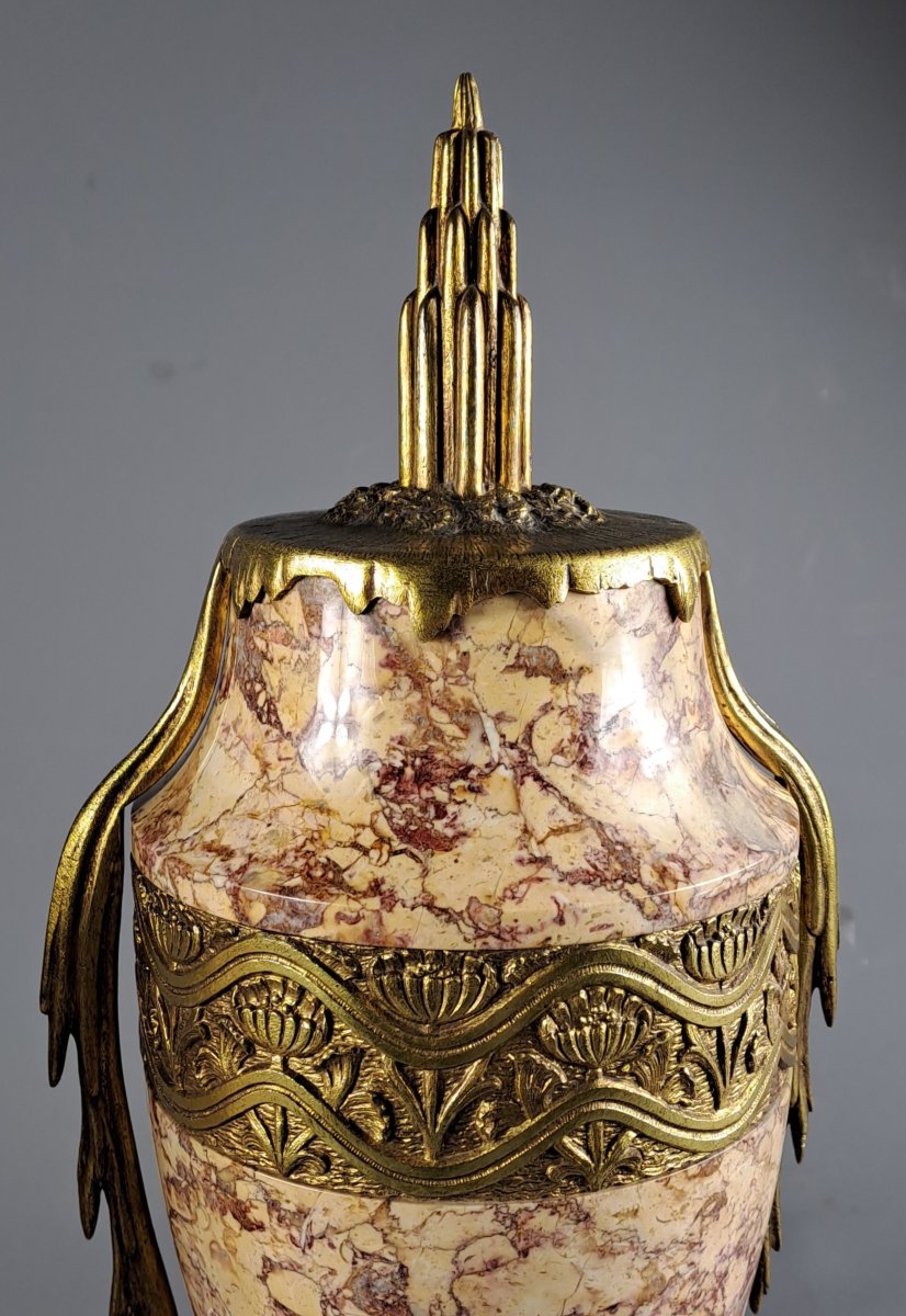 Paire de Cassolettes Art Déco en marbre et bronze doré-photo-1