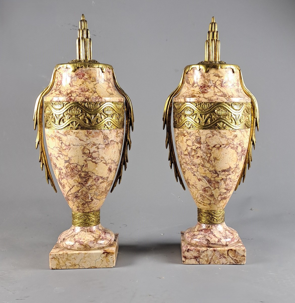 Paire de Cassolettes Art Déco en marbre et bronze doré