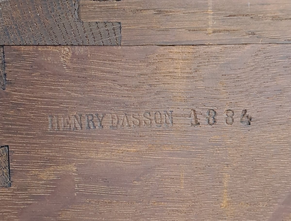 Important meuble d’appui estampillé Henry Dasson en acajou et bronze doré-photo-8