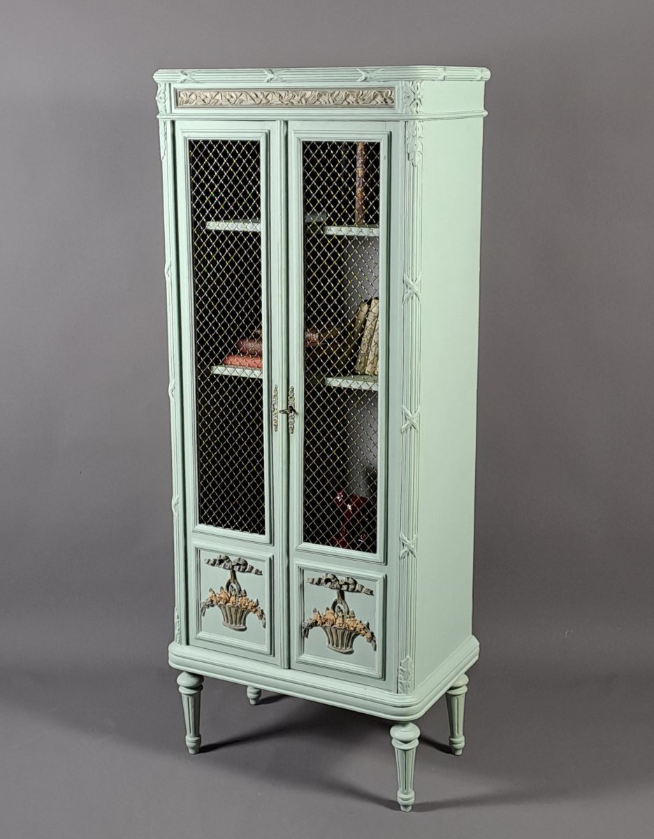 Petite bibliothèque de style Louis XVI en bois laqué