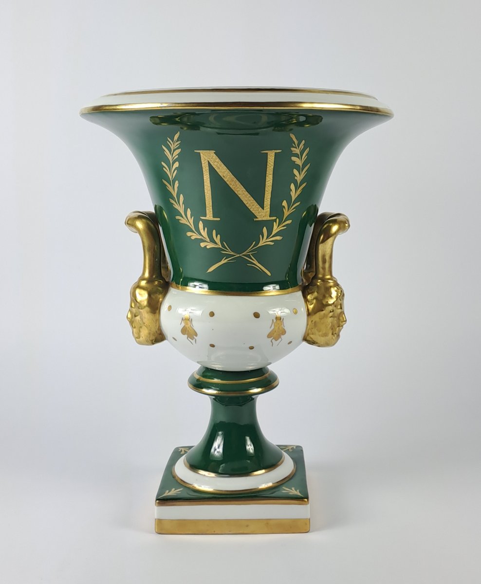 Grand Vase Médicis de style Empire en porcelaine de Limoges signé Jacques Dumont-photo-3