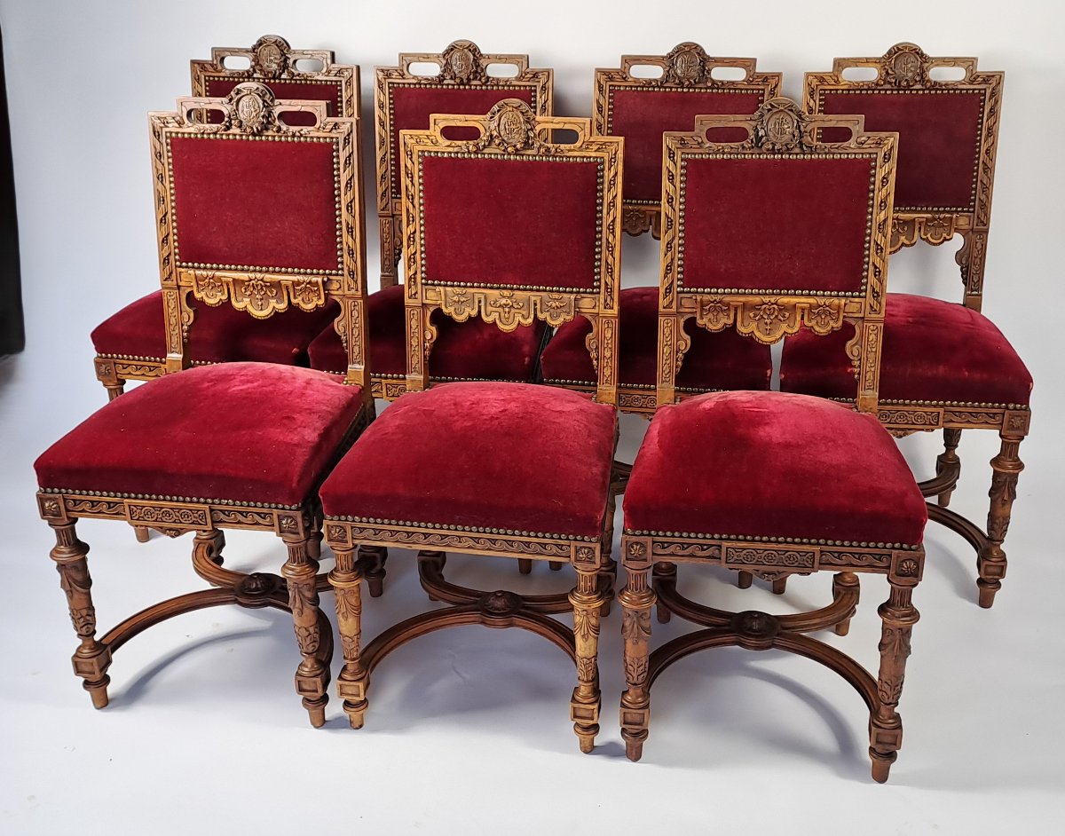 Suite de sept chaises de style Louis XIV en noyer sculpté-photo-3