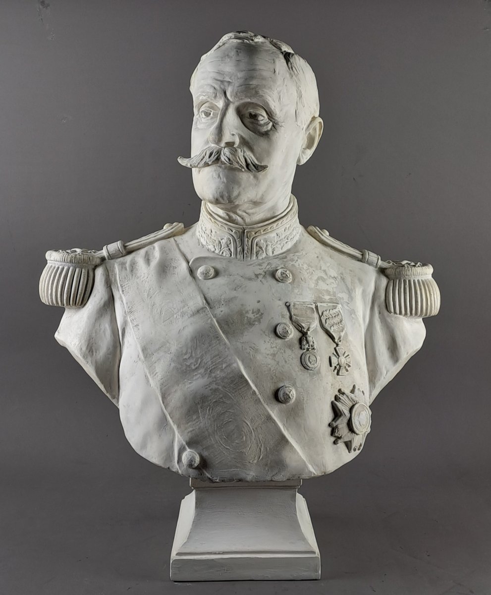 Large Plaster Bust Of Marshal Foch By Auguste Maillard (75 Cm)