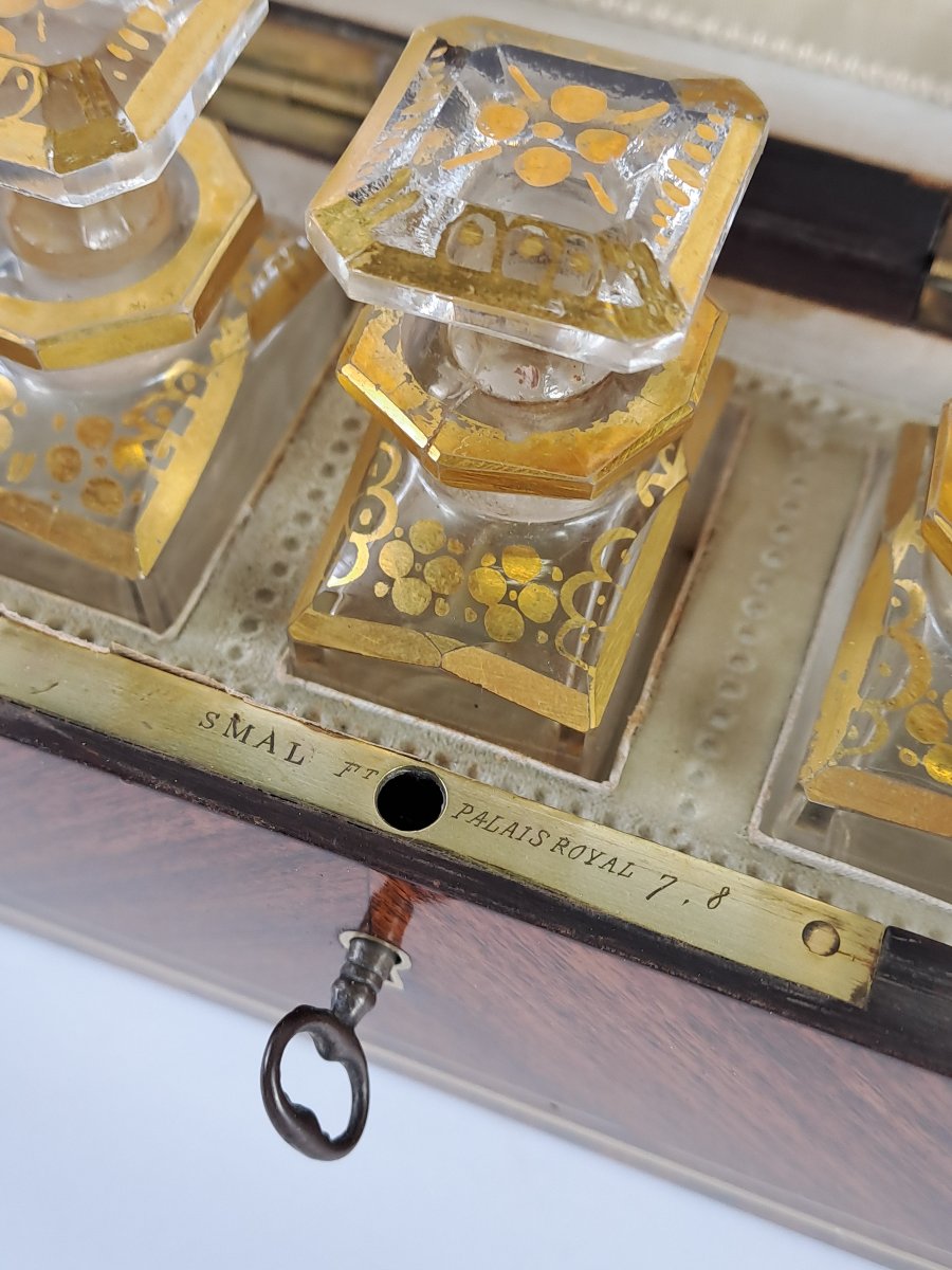 Coffret à senteurs estampillé SMAL Palais Royal à Paris-photo-3
