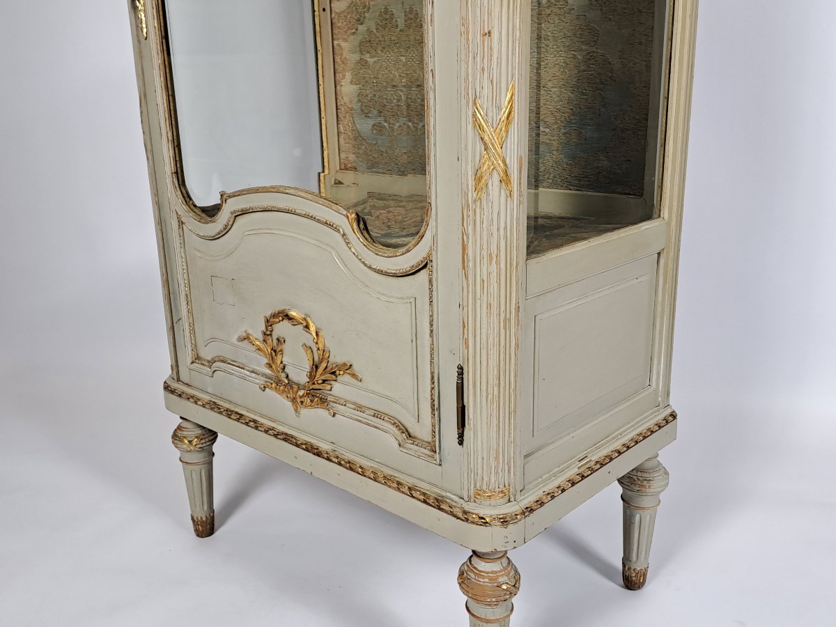 Louis XVI-style Display Cabinet Made Of Lacquered And Gilded Wood-photo-3