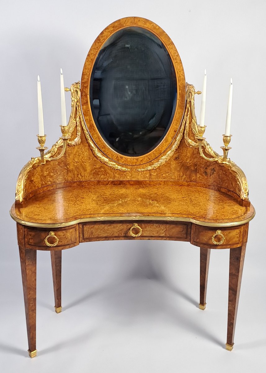 Louis XVI-style Dressing Table In Burl Marquetry And Gilded Bronze