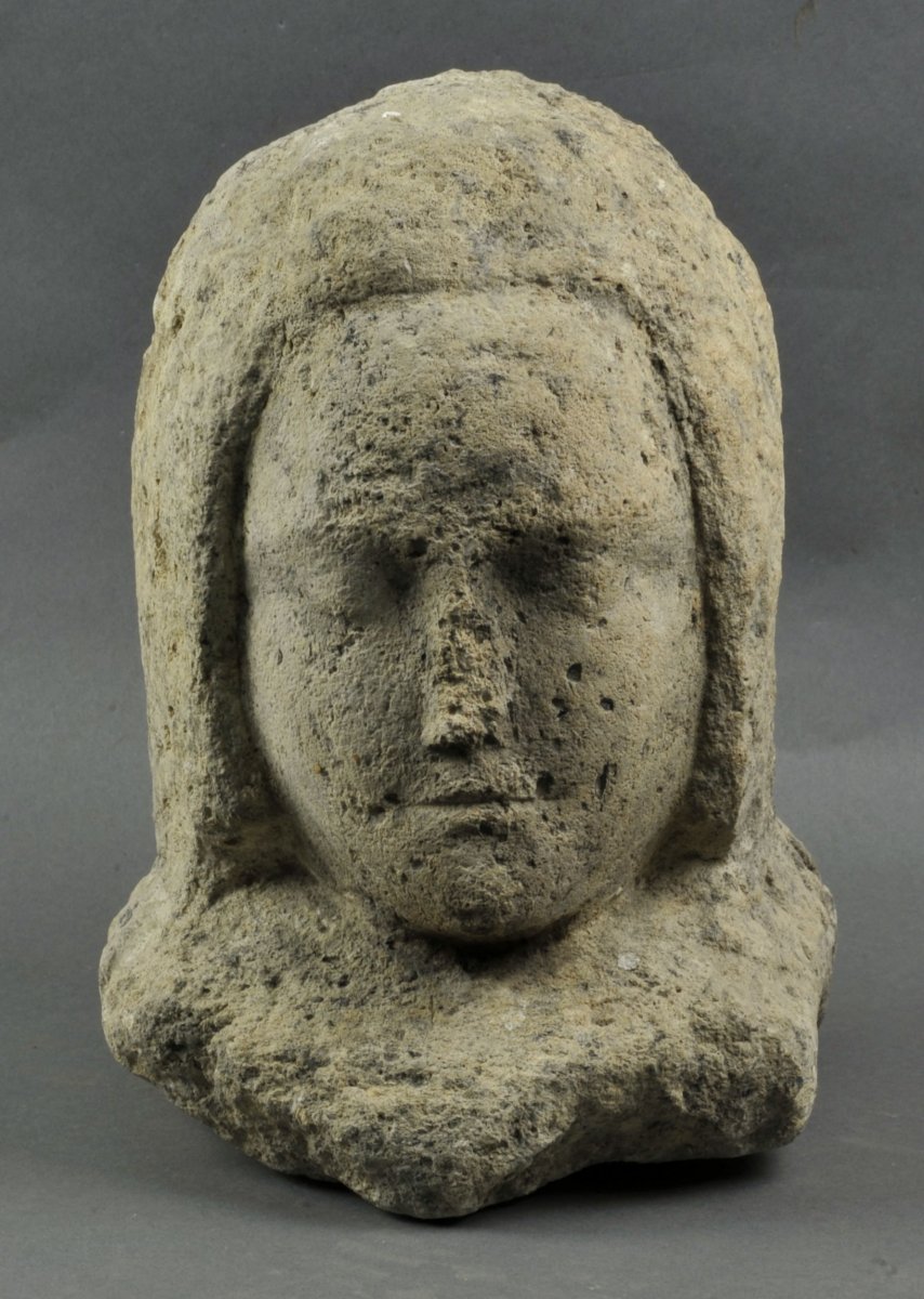 Sculpture En Pierre de Dordogne Du XVème Siècle - Buste féminin