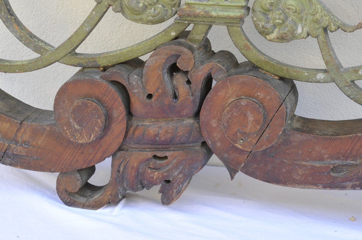Pair Of Large Decorative Elements In Carved Wood And Wrought Iron-photo-2