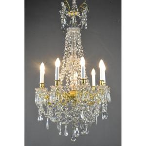 19th Century Louis XVI Style Chandelier In Gilt Bronze And Crystal