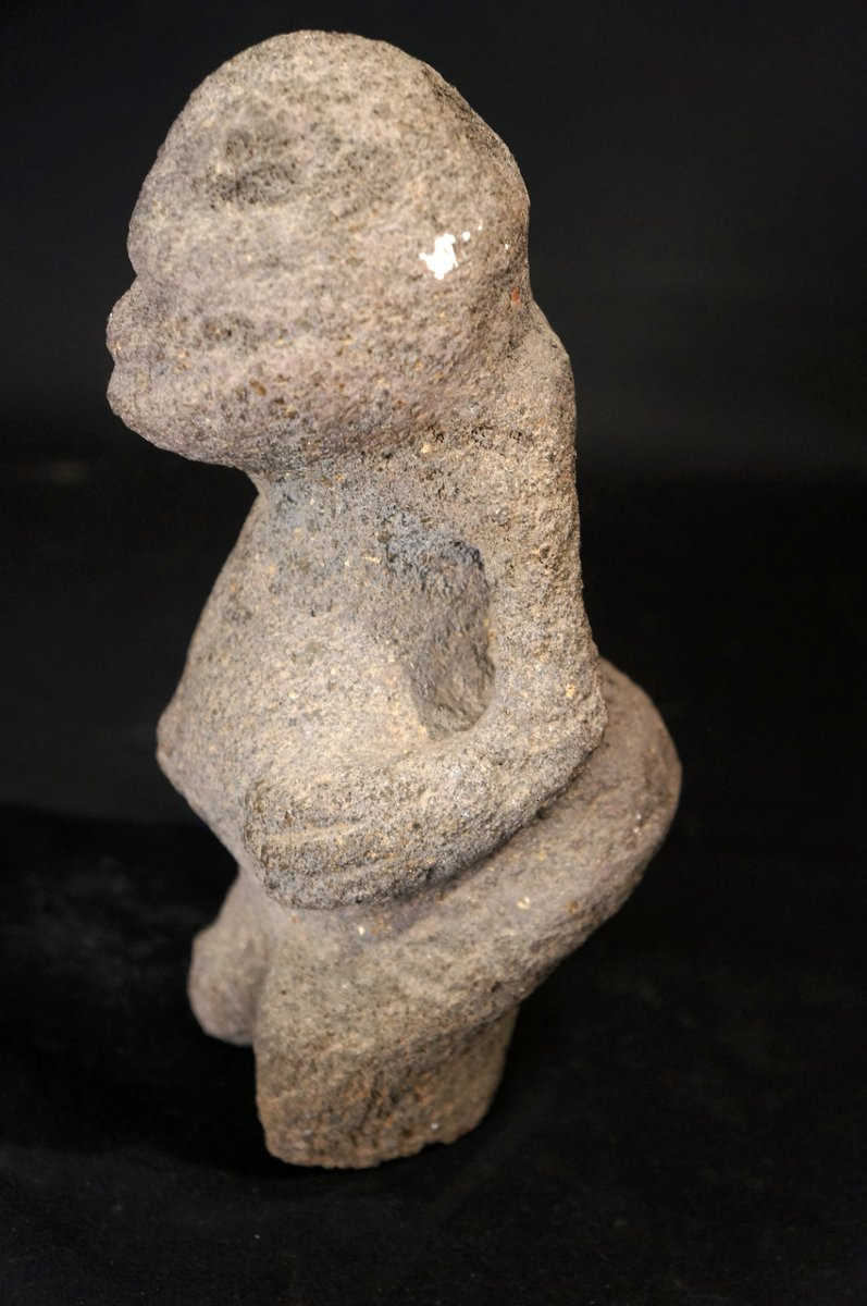 Anthropomorphic Figure In Volcanic Stone, Oceanic Tribal Art, 17th Century-photo-3