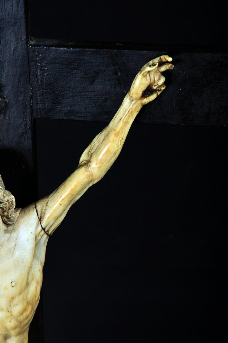 Crucifix In Blackened Wood, Christ In Carved Ivory, 17th Century-photo-1