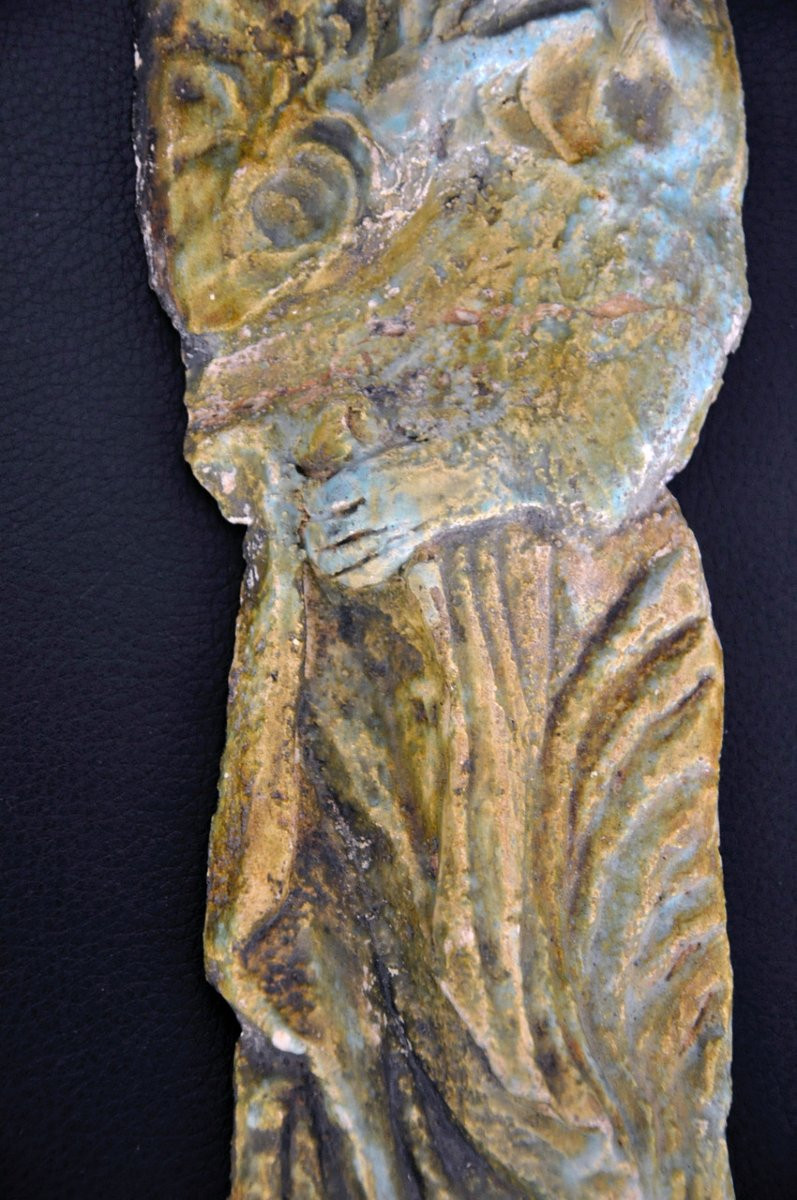 Sculpture en terre cuite figurant une divinité anonyme circa 1950-photo-3