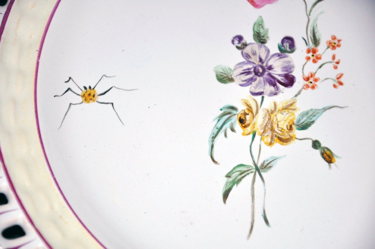 Saint-clément Set Of 12 Openwork Plates With Hand-painted Floral Decoration, French Earthenware, 20th Century-photo-1
