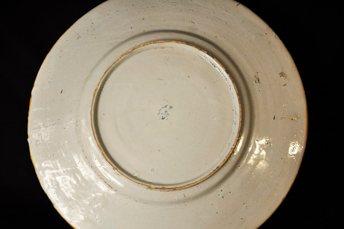 Plat en majolique Italie XVIIe – XVIIIe siècle-photo-1