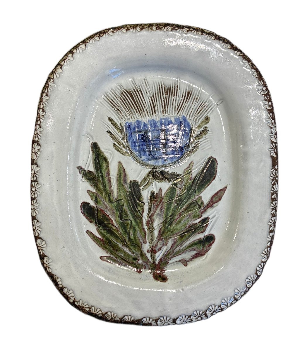 Albert Thiry plat en céramique à décor de chardon