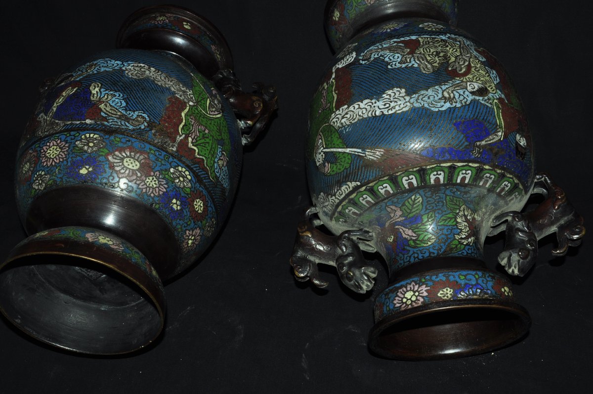 Pair Of Chinese Cloisonné Bronze Vases, Featuring Phô Dogs -photo-3