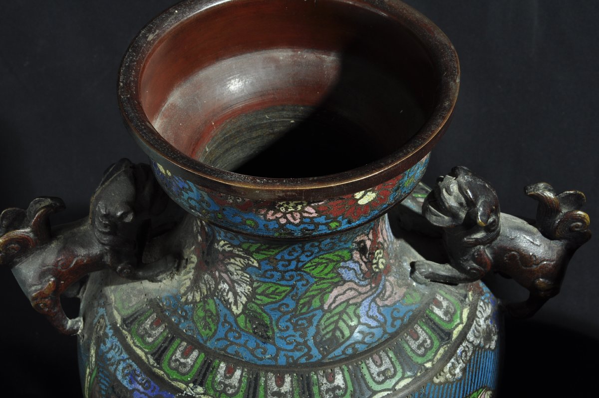 Pair Of Chinese Cloisonné Bronze Vases, Featuring Phô Dogs -photo-4