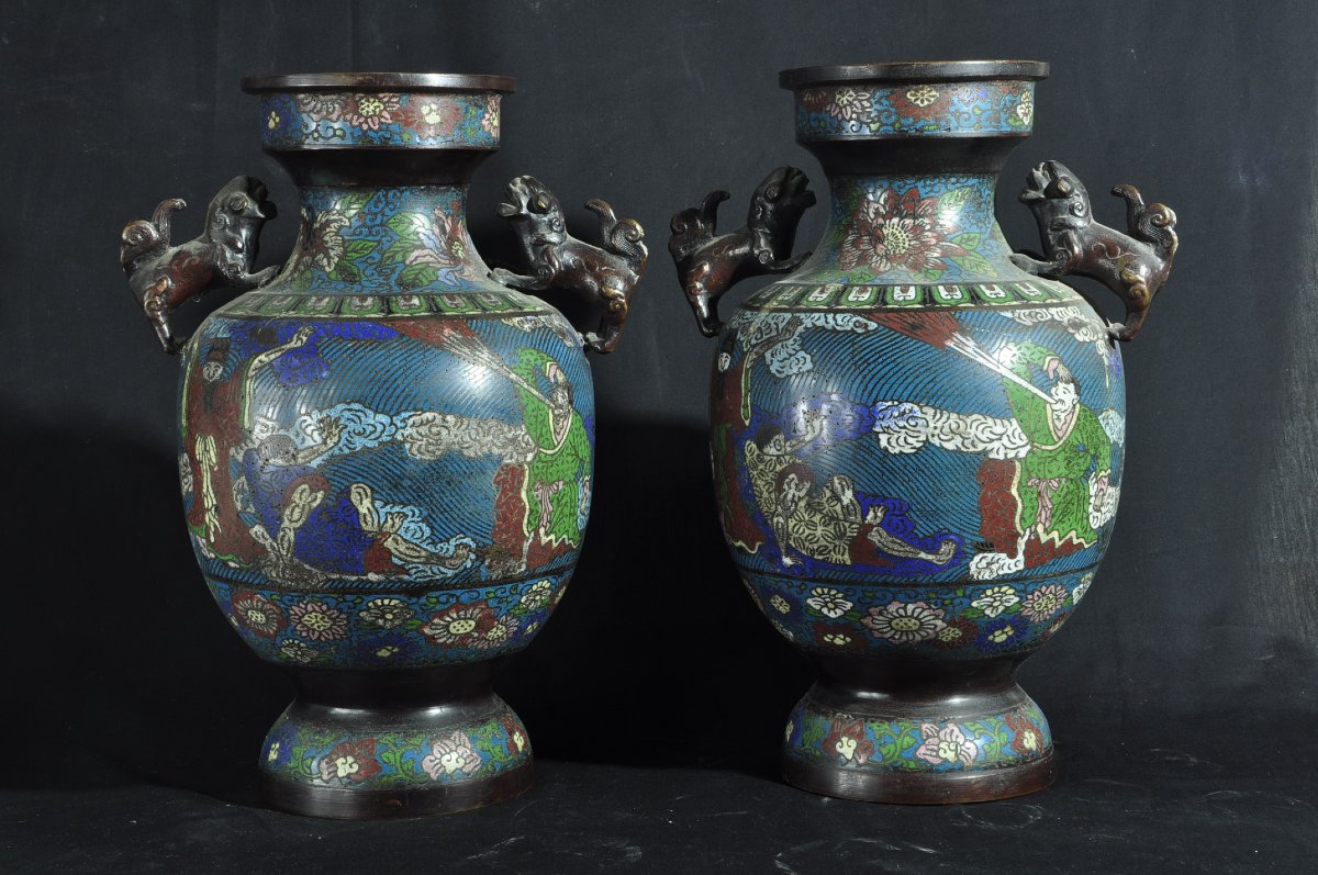 Pair Of Chinese Cloisonné Bronze Vases, Featuring Phô Dogs 