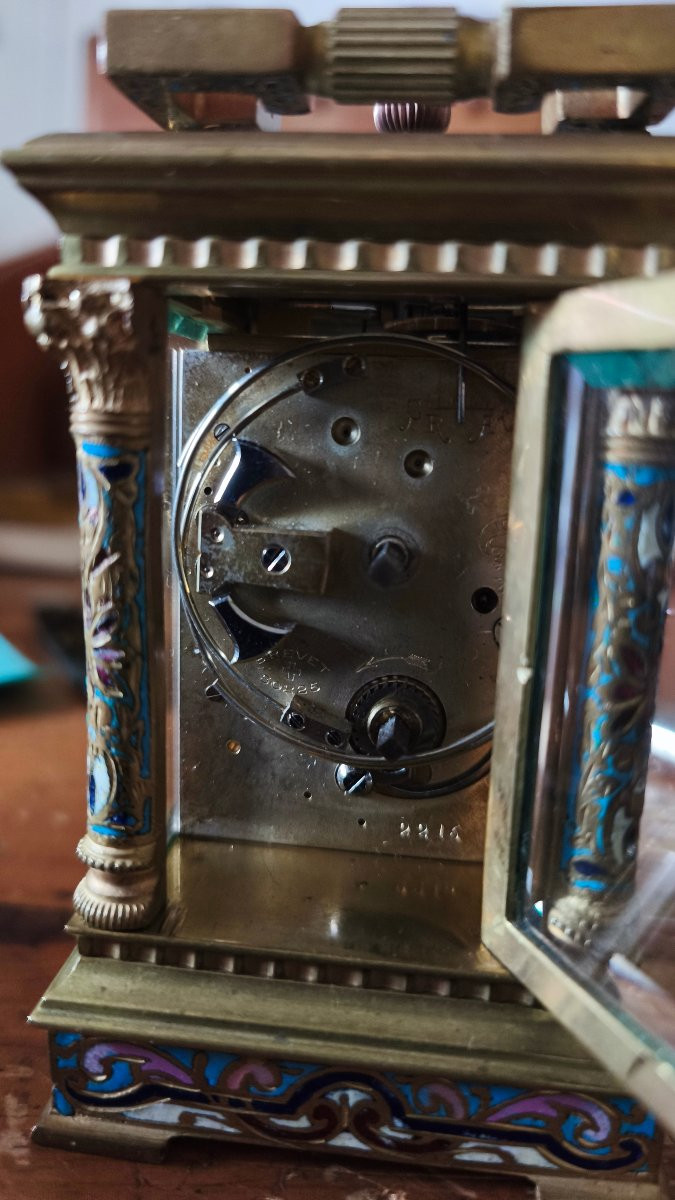 Miniature Travel Clock With Minute Repeater -photo-2