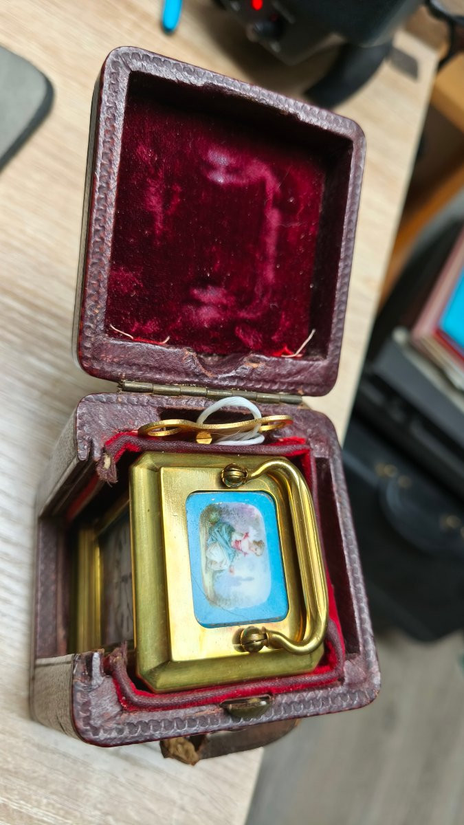 Pendulette de voyage Mignonnette  porcelaines Sèvres -photo-7