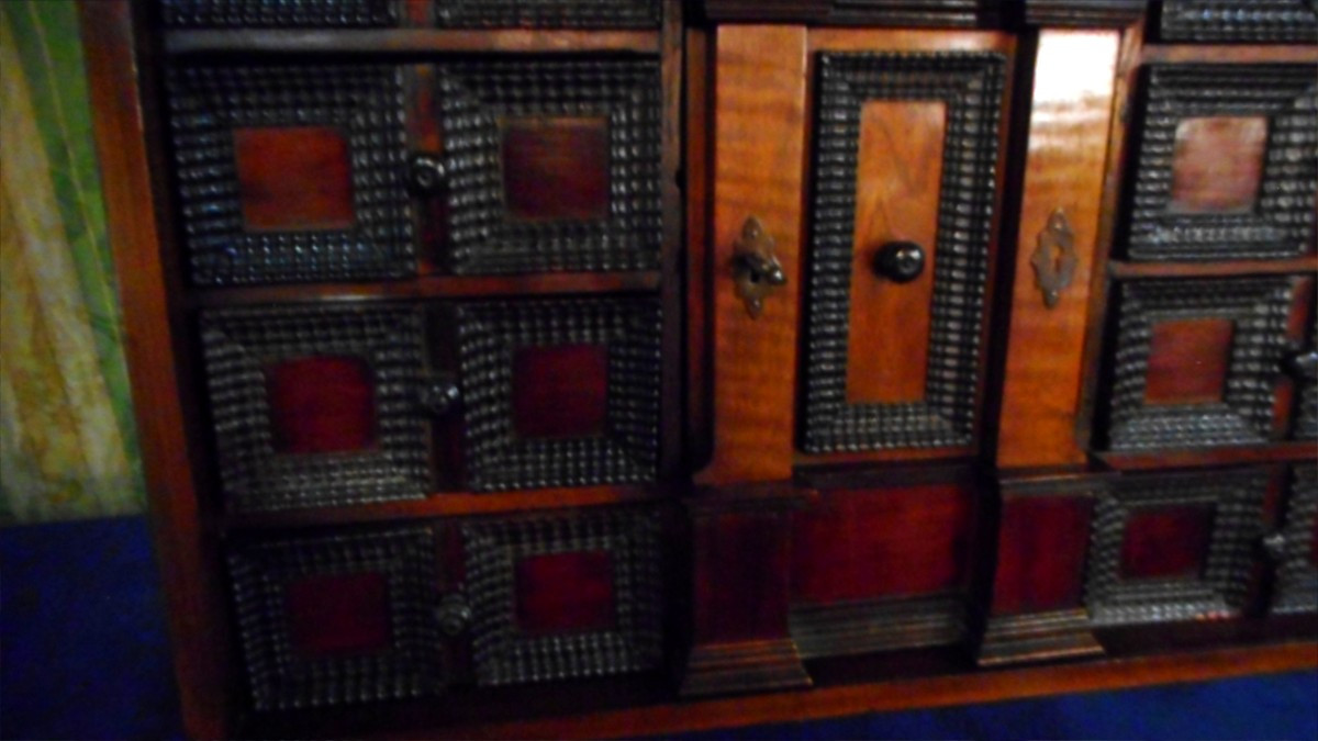 17th Century Cabinet-photo-3