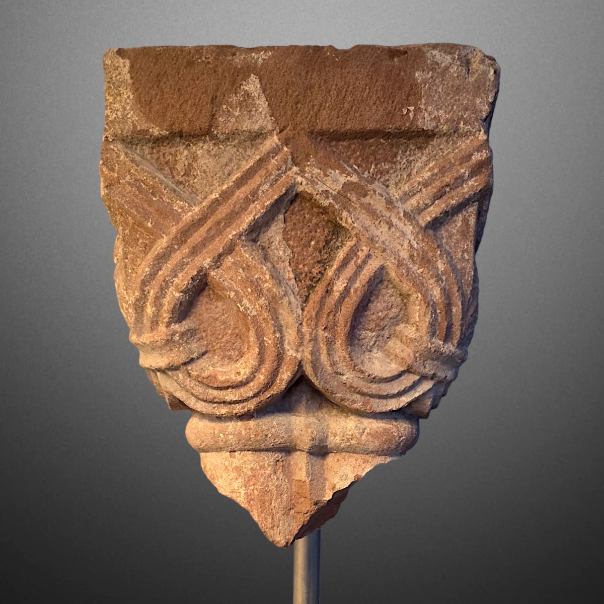 Romanesque Capital With Interlacing Decoration. Franconia, 12th Century.-photo-3