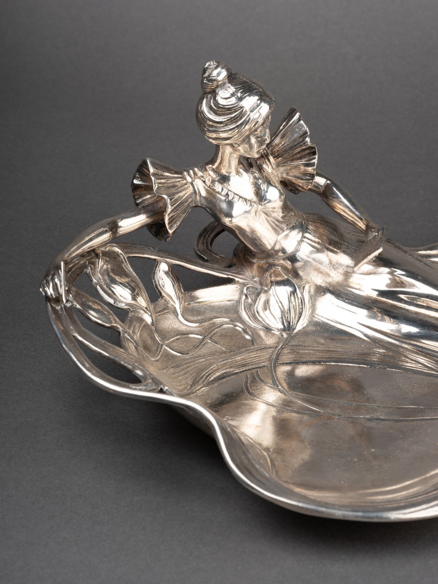 Plat en métal argenté art nouveau-photo-1