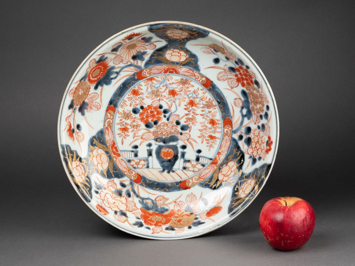 18th Century Japanese Imari Dish-photo-1