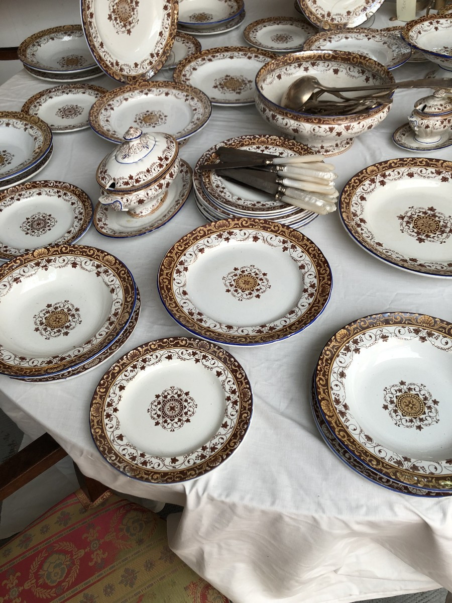 SERVICE DE TABLE FAIENCE FINE  DE BORDEAUX J VIEILLARD  MODELE LOUIS XV -photo-2
