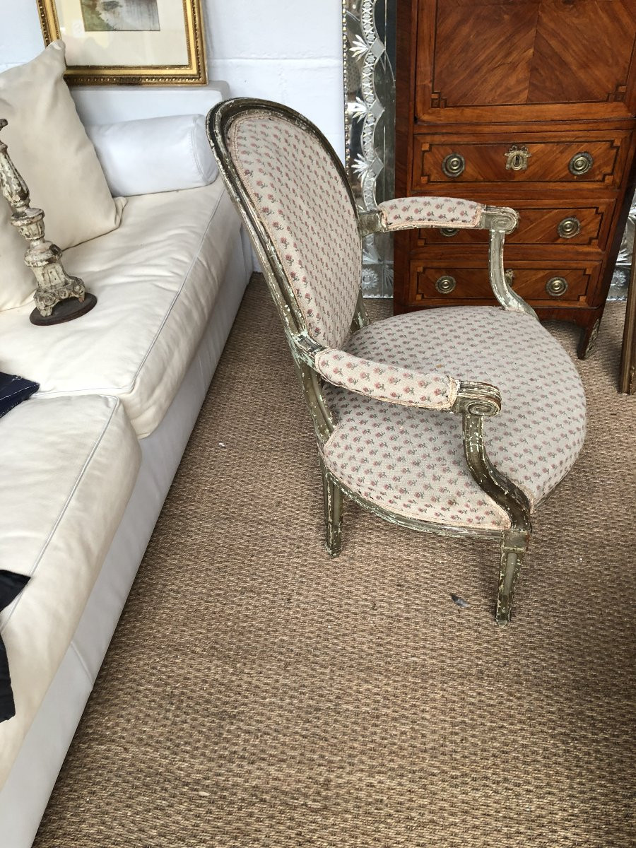 18th Century Medallion Armchair -photo-6