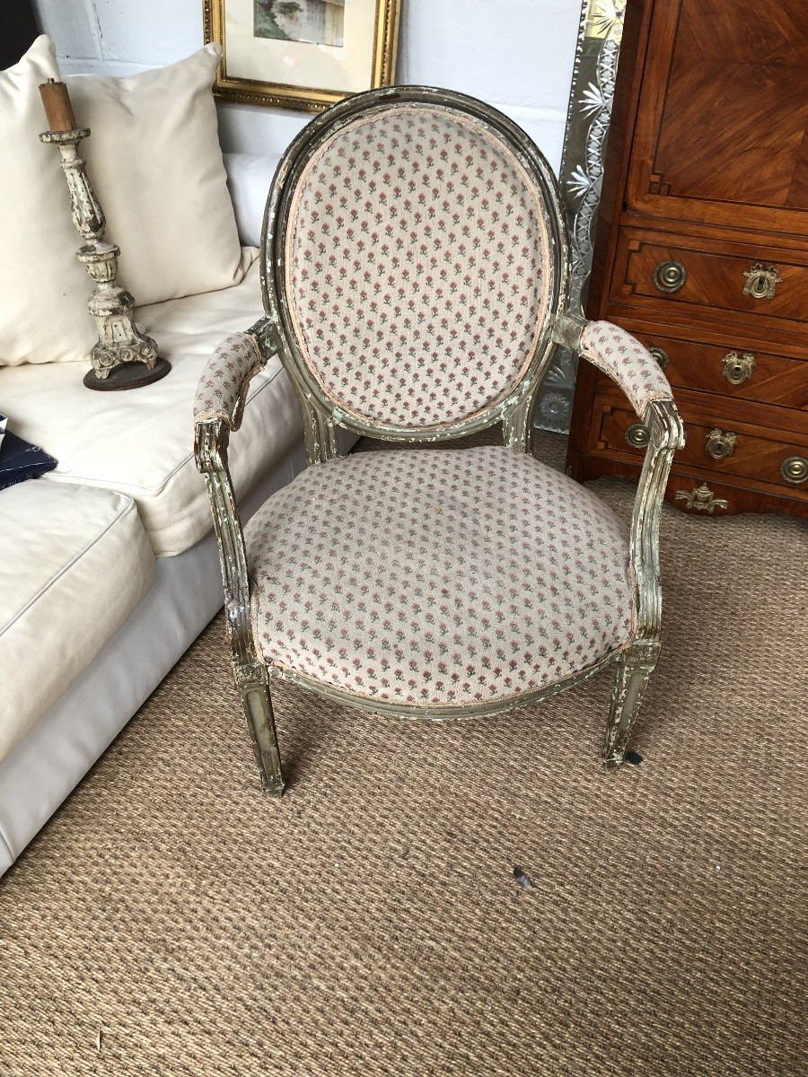 18th Century Medallion Armchair 