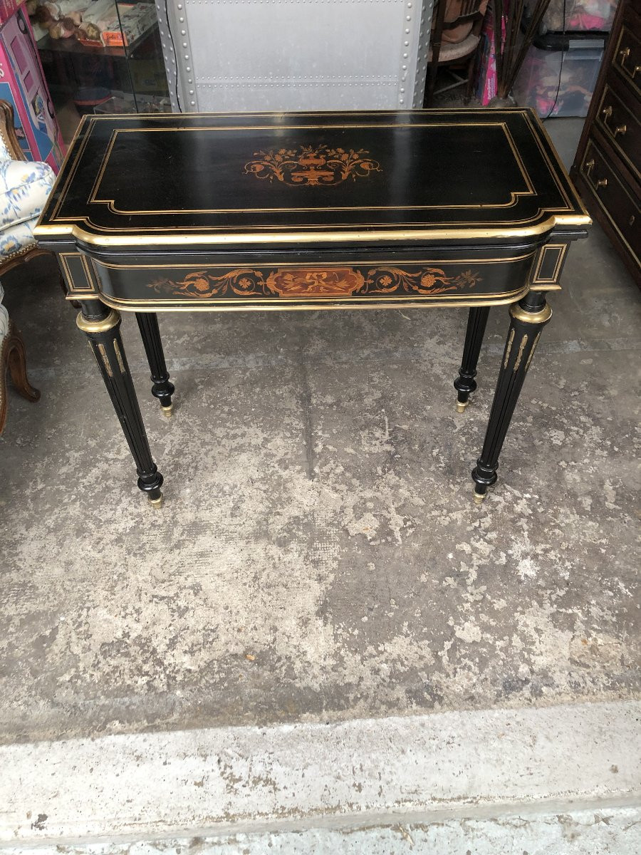 TABLE A JEUX EN BOIS NOIRCI  MARQUETERIE ET LAITON  XIX EME SIECLE NAPOLEON  III-photo-1