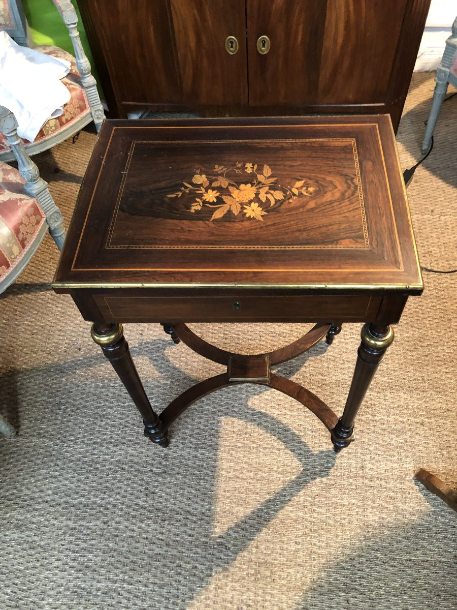 Table Travaillé En Bois, Marqueterie Et Filets De Laiton 19 Eme Siecle Napoleon III-photo-1