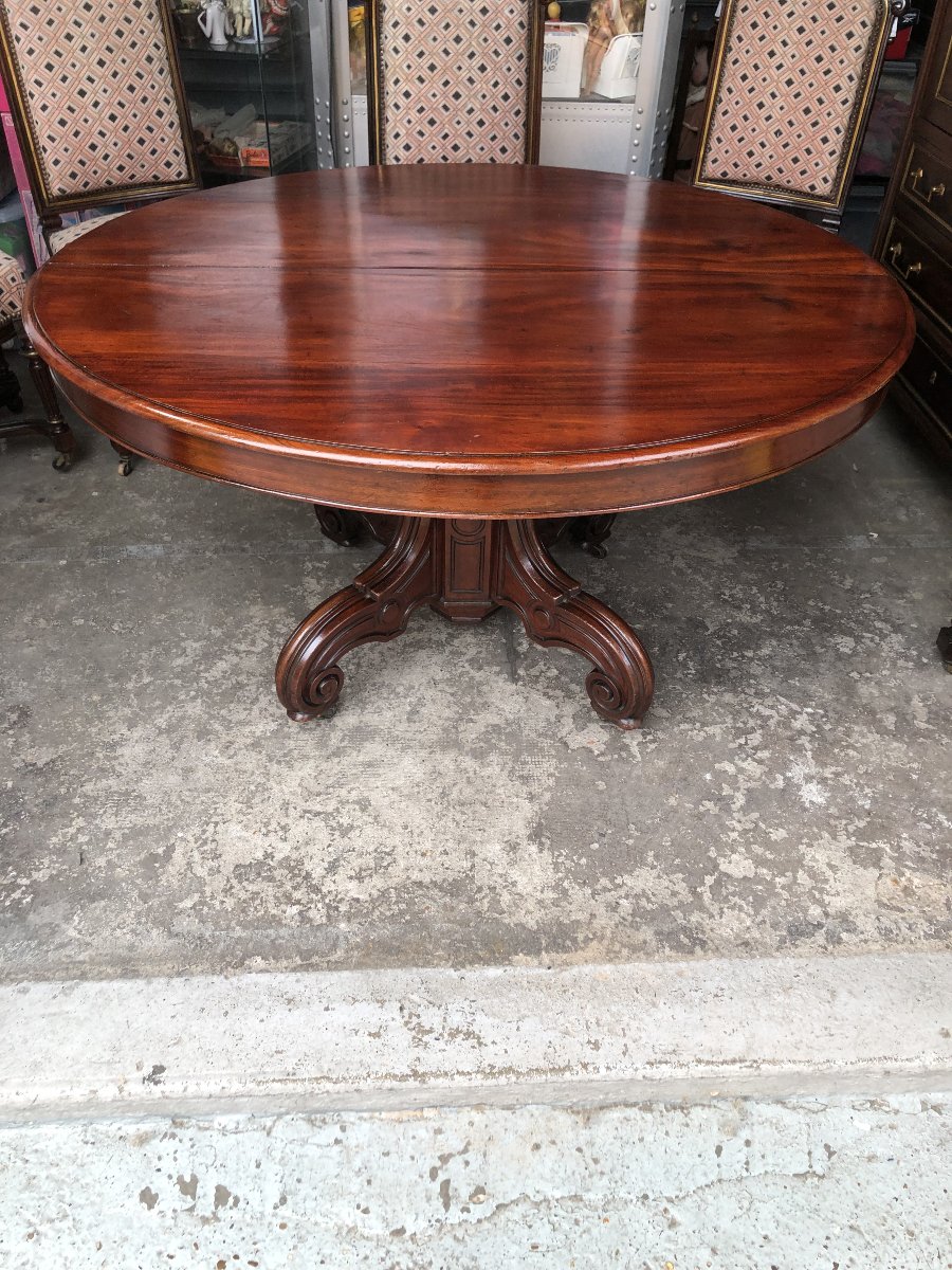 TABLE DE SALLE A MANGER A  CINQ PIEDS  EN ACJOU EPOQUE  LOUIS PHILIPPE XIX EME SIECLE 