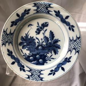 ASSIETTE FAIENCE DE DEFT XVIII EME SIECLE 