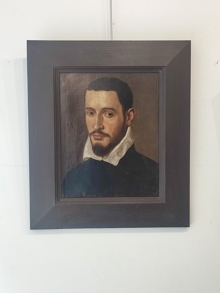 Un gentilhomme. Ecole Espagnole vers 1630-photo-1