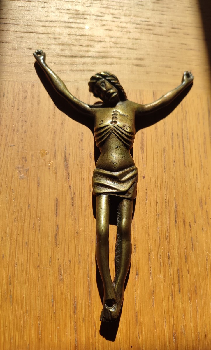 Small Bronze Christ. 15th Century.-photo-2