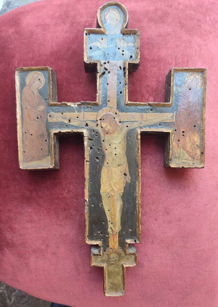 Croix. Huile sur bois.  