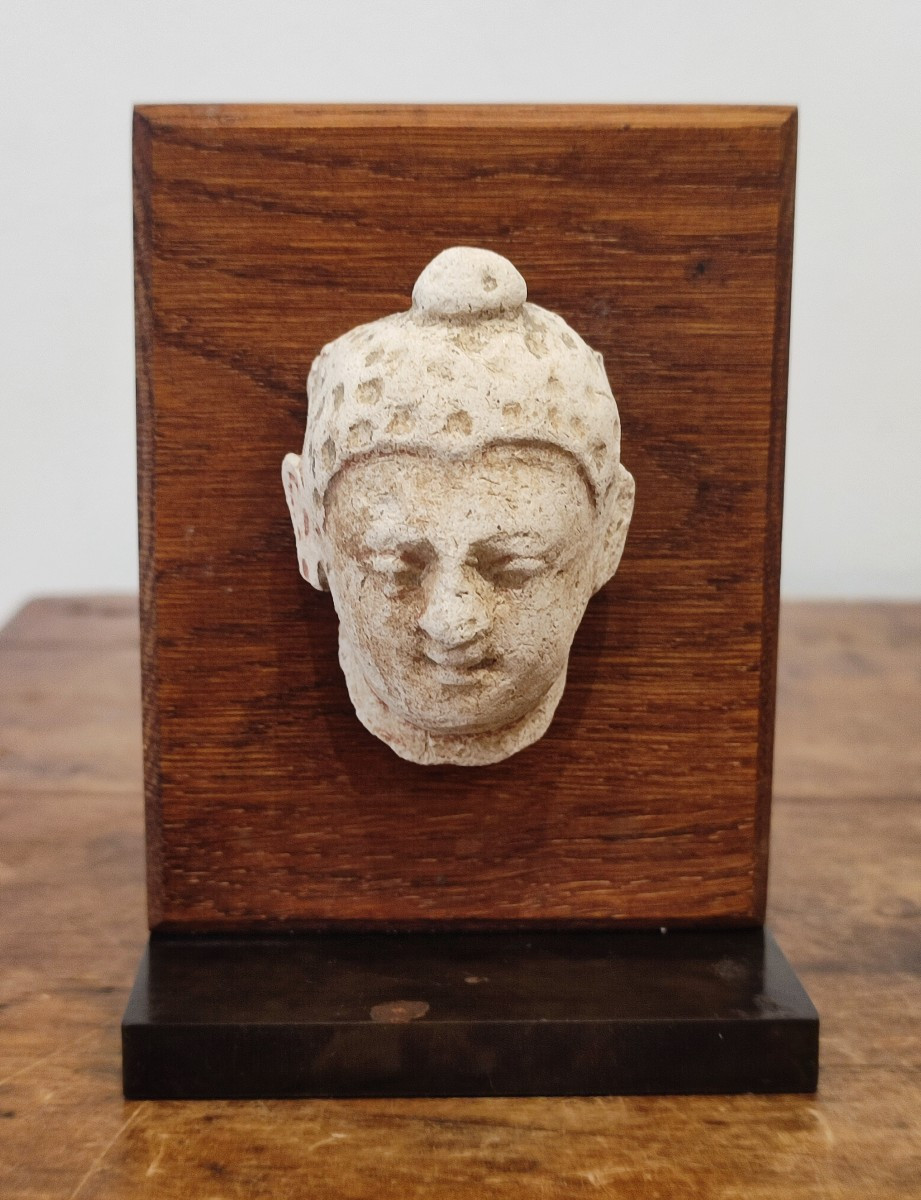 Tête de Bouddha. Gandhara . 2 ème siècle. 