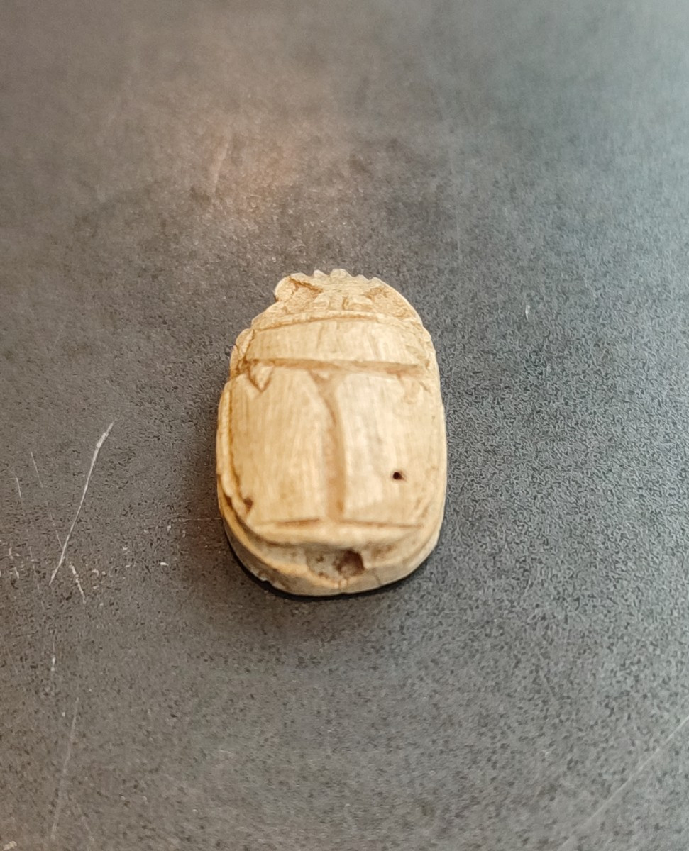 Scarabée. Avec hiéroglyphes. Egypte de la Basse Époque -photo-4