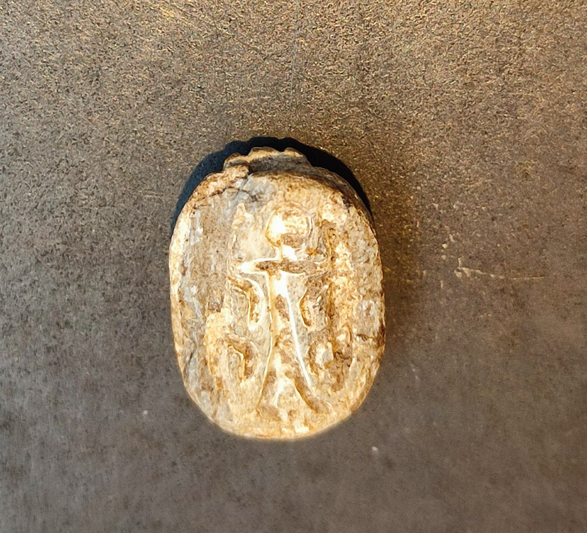 Un scarabée épigraphe et une amulette . Egypte de la basse époque -photo-3