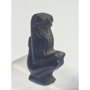 Horus . Amulette Egypte Basse époque. 700 avt JC 