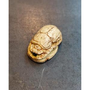 Scarabée en stéatite. Egypte de la basse époque 