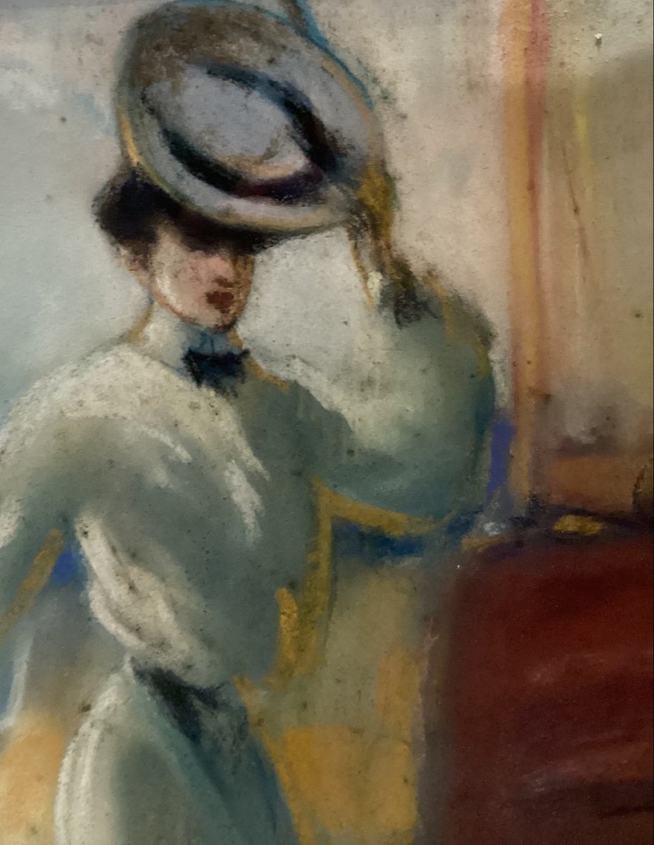 Pastel “élégante retirant son chapeau”, signé Louis FORTUNEY - portrait femme voilier -photo-1